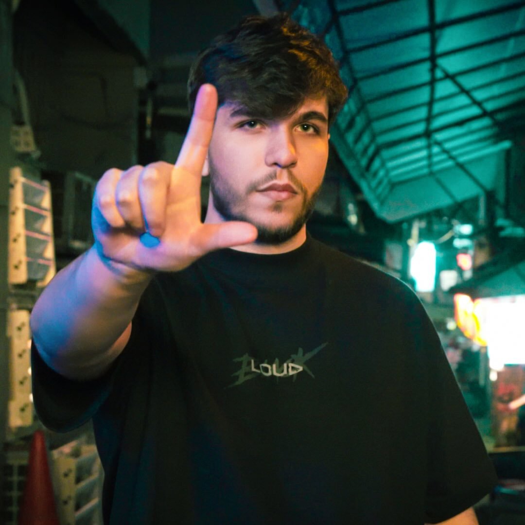 Ygor Flores (Redbert)