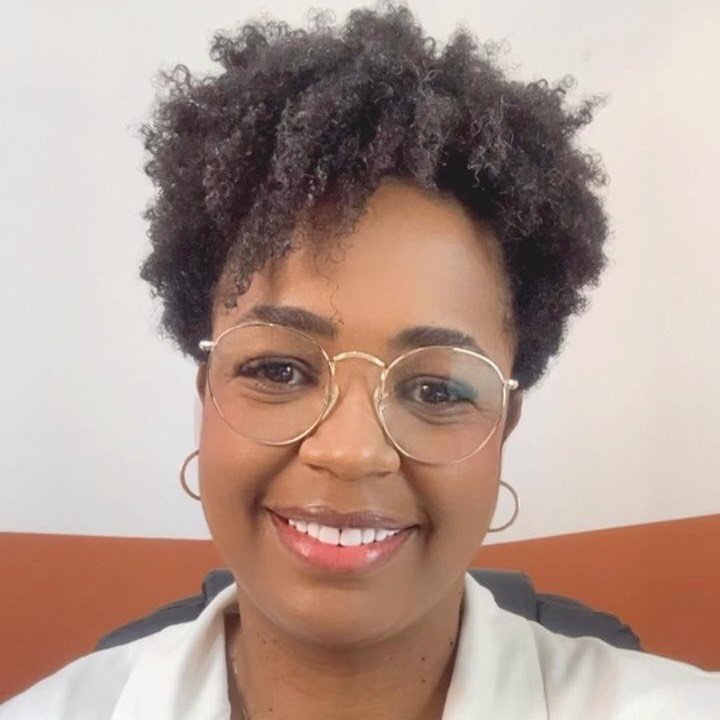 Professora Giselly Dias