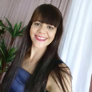 Céia Cruz