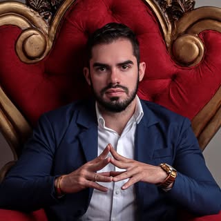 Dr Fernando Fernandes