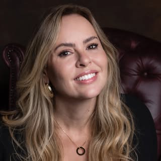 Dra Amanda Delffino