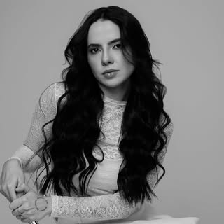 Bia Bombazaro
