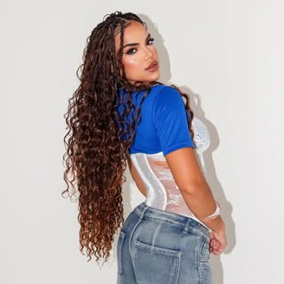 Tayná Bento