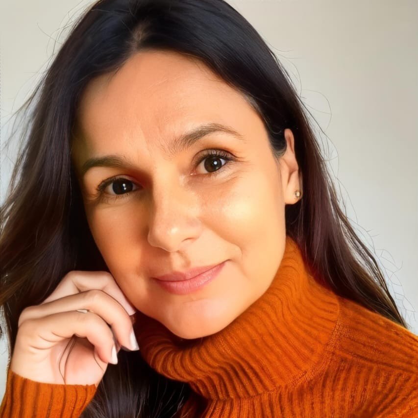 Débora Batista Etiqueta