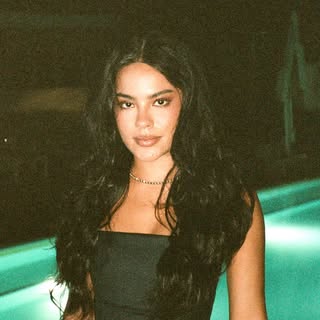 Bella Campos