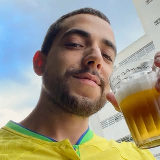 Lucas Selfie