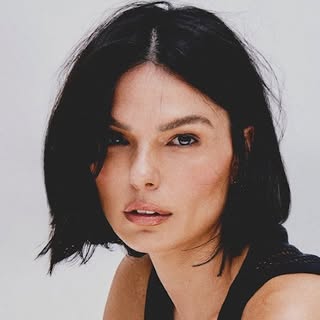 Isis Valverde