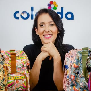 Camila da Ros (Cami da Colorida)