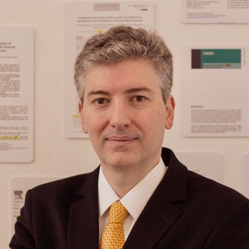Dr. Alexandre Amato