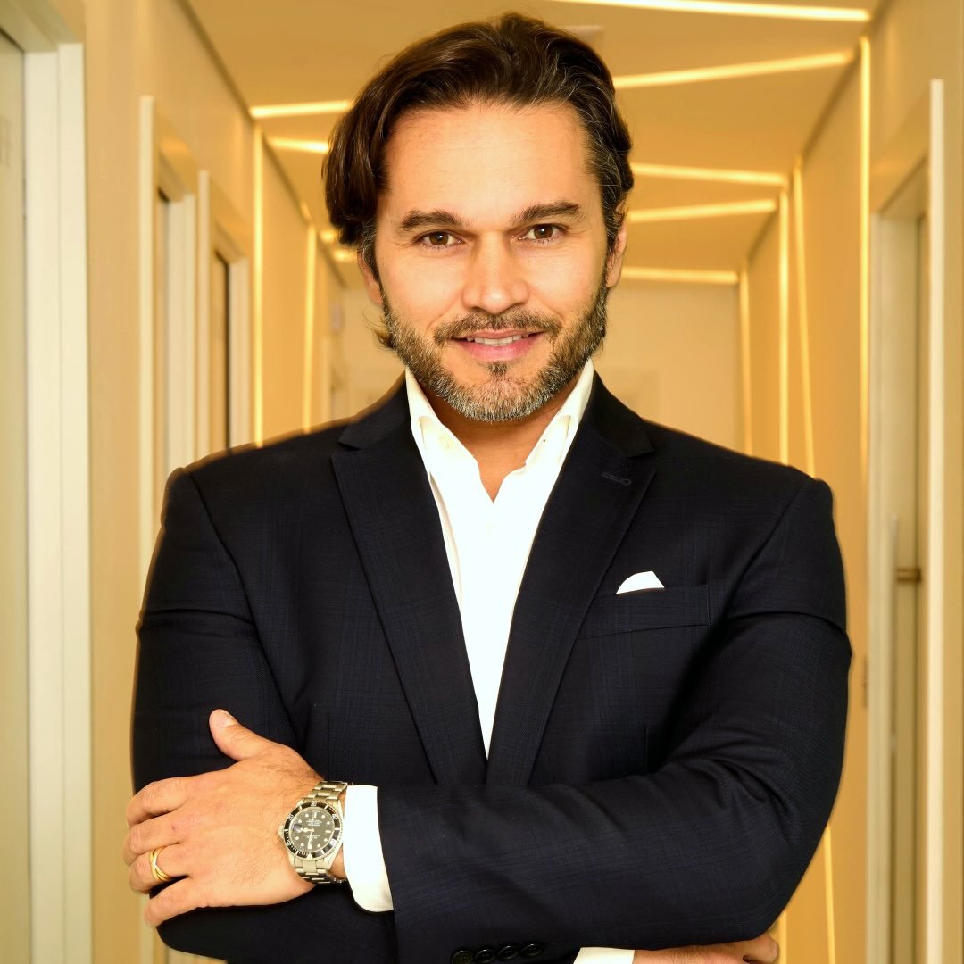 Dr. Avelino Veit Neto