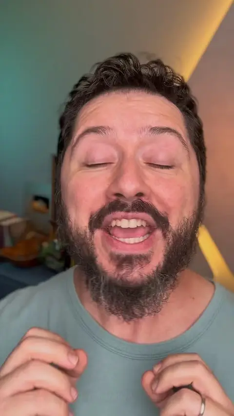 Post de Atila Iamarino com Medley
