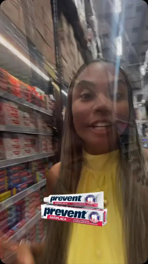 Post de Maiane Bastos com Sorriso Colgate
