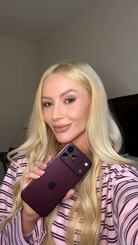 Post de Natana de Leon com Apple