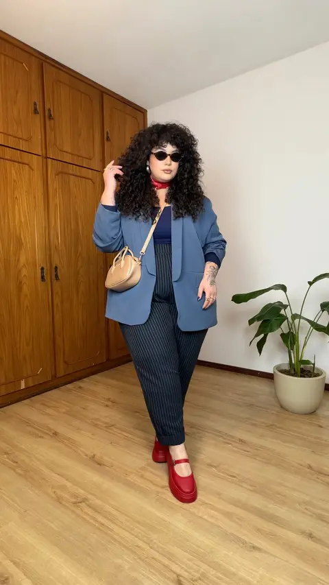 Post de Júlia Mattozo com Pandorah Modas