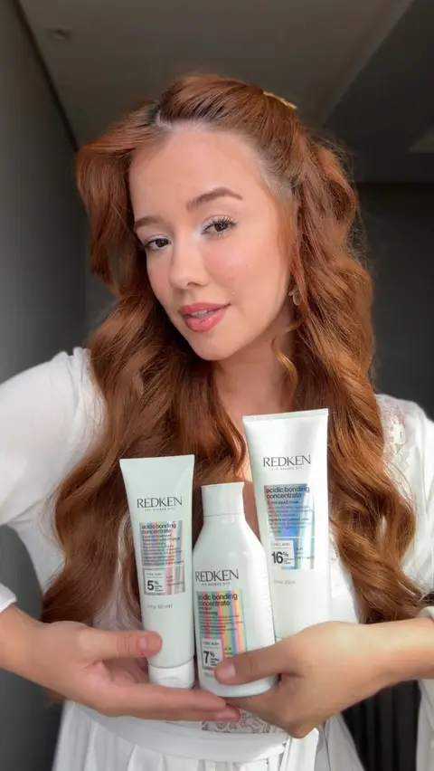 Post de Dani Albino com Redken