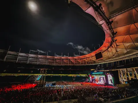 Post de Xande de Pilares com Banco do Brasil