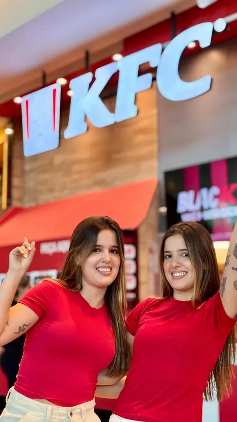 Post de Ana Júlia com KFC