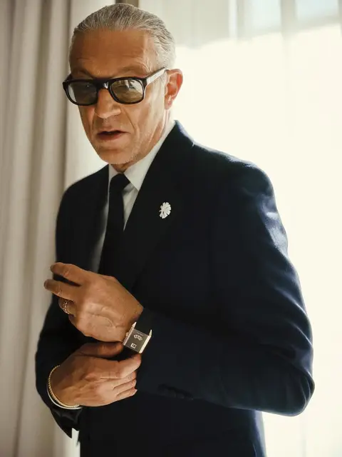 Post de Vincent Cassel com Prada