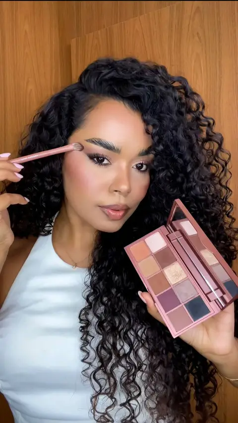 Post de Dani Santos com Fenty Beauty BR