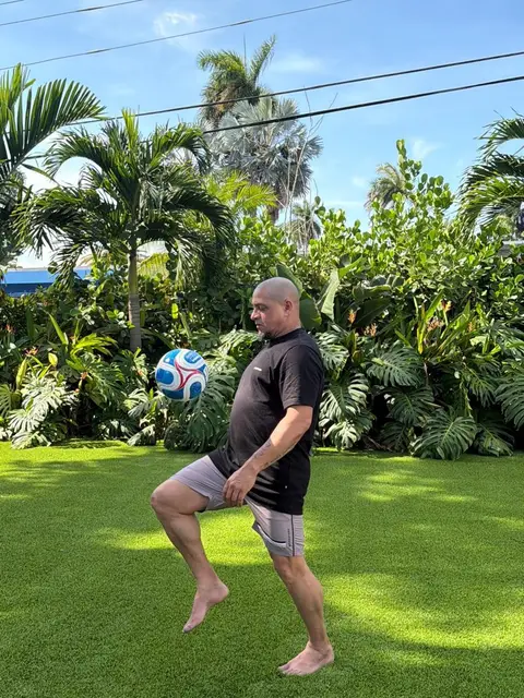 Post de Roberto Carlos com Airbnb