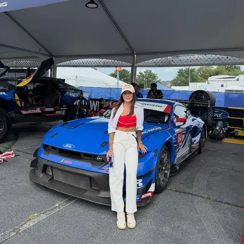 Post de Letícia Bufoni com Red Bull