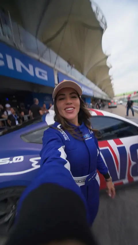 Post de Letícia Bufoni com Ford Brasil