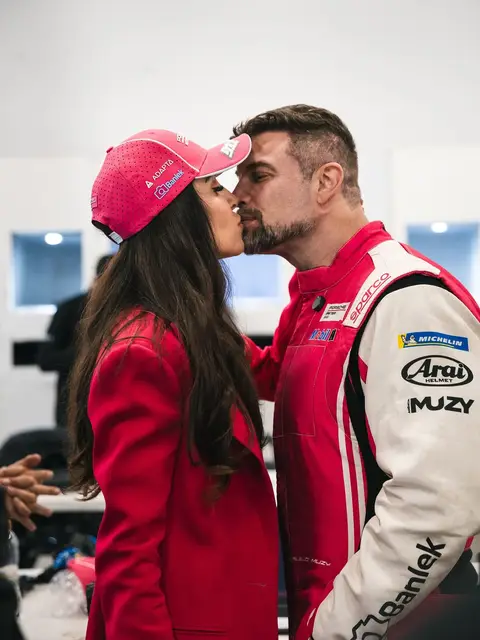 Post de Roberta Carbonari com Porsche Cup Brasil