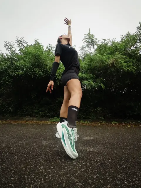 Post de Fran Grossi com New Balance BR